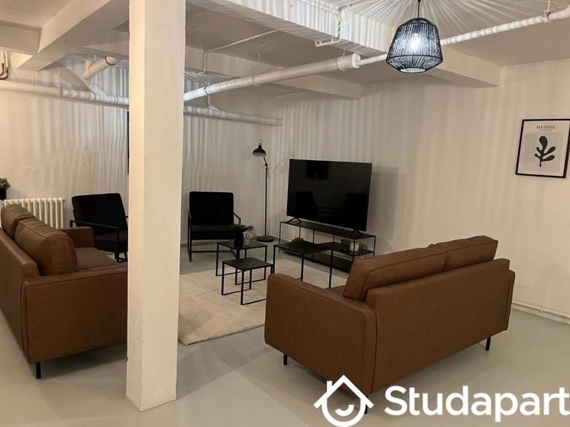 Chambre - 11 m² - 1 pièce