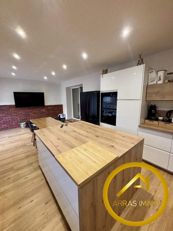 Maison - 115 m² - 4 pièces