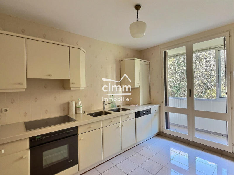 Appartement - 72 m² - 3 pièces