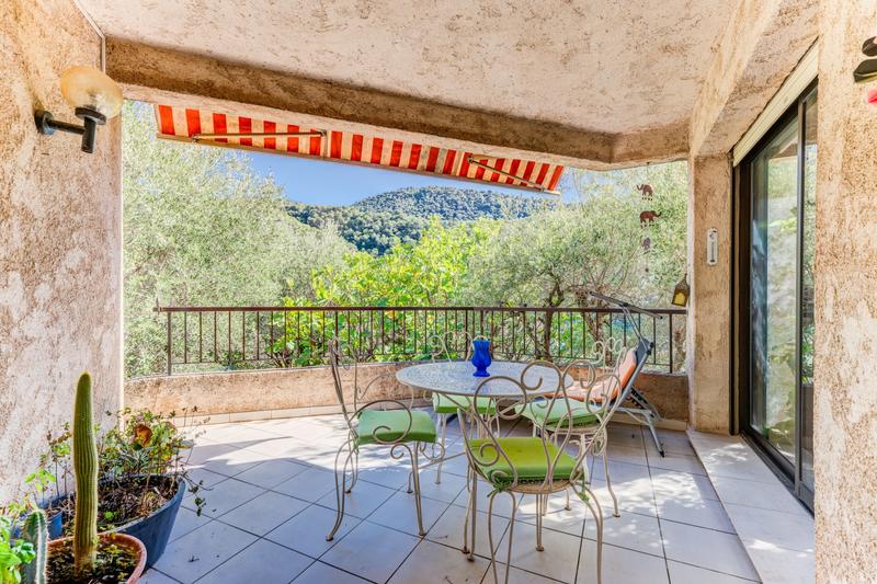 Maison - 276 m² - 5 pièces