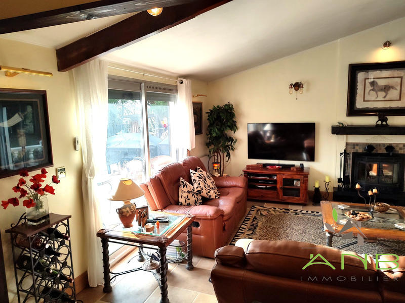 Maison - 96 m² - 4 pièces