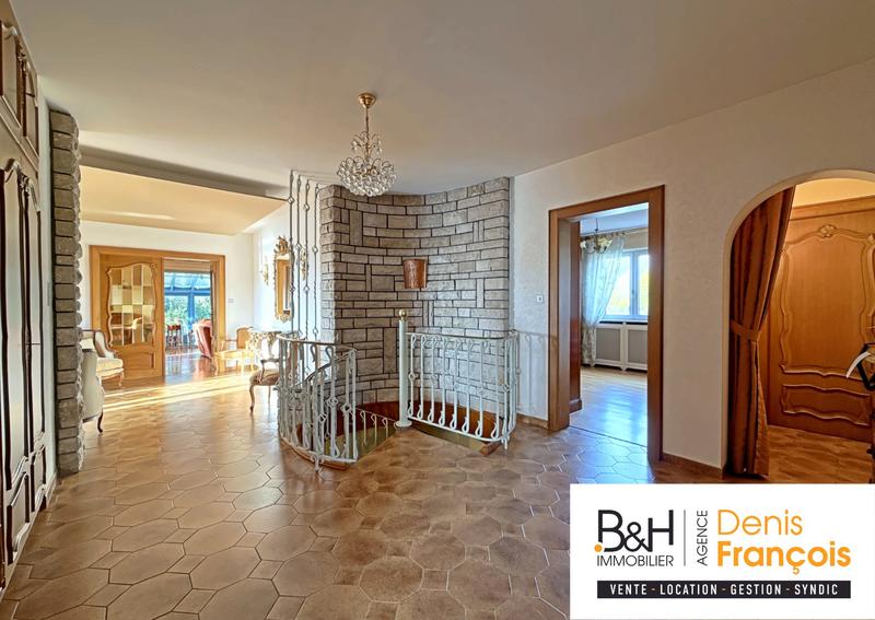 Villa - 230 m² - 4 pièces