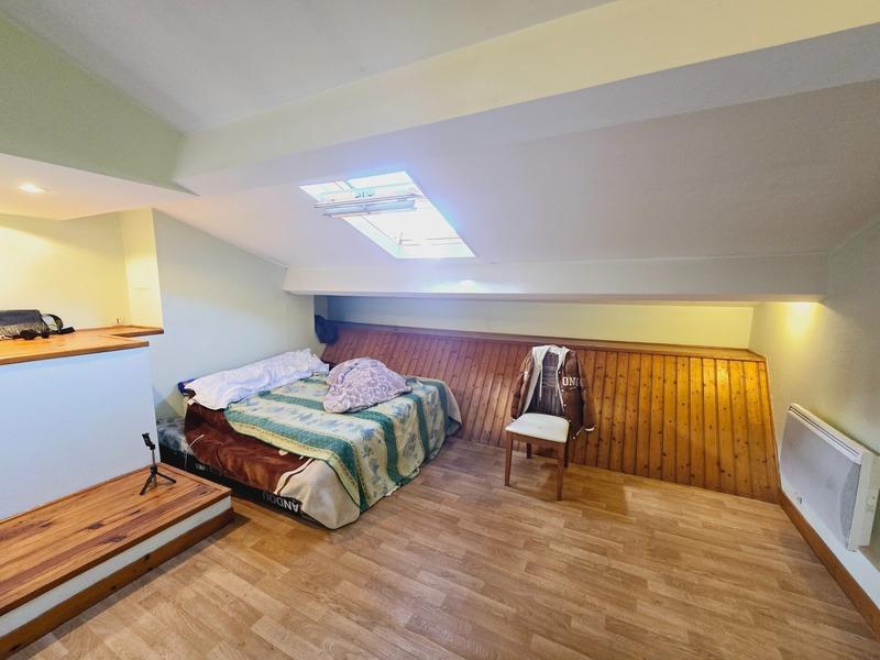 Immeuble - 98 m² - 5 pièces