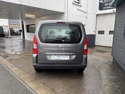 Peugeot Partner Tepee II 1.6 Hdi 92ch " Premiere Main