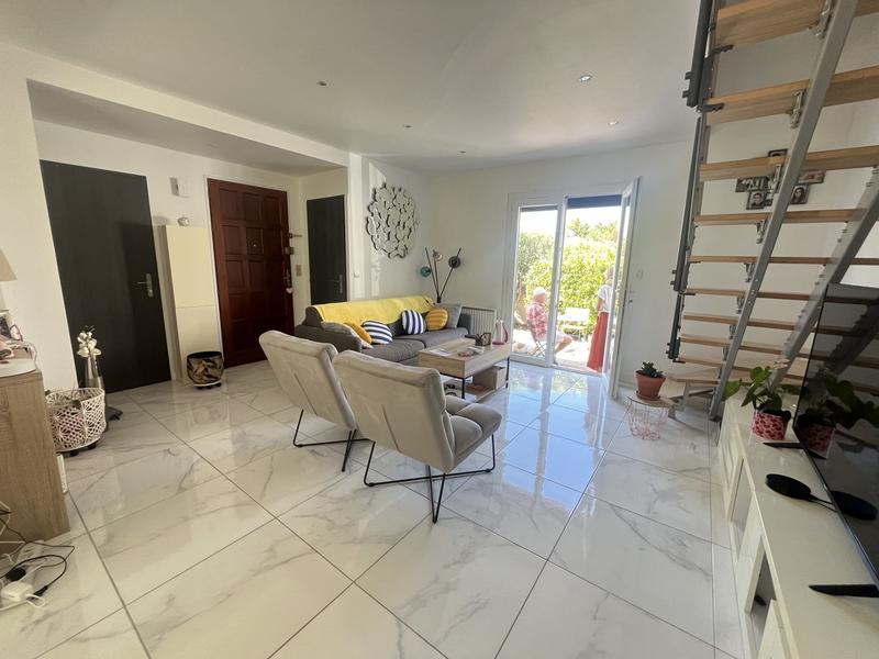 Maison traditionnelle - 88 m² - 4 pièces