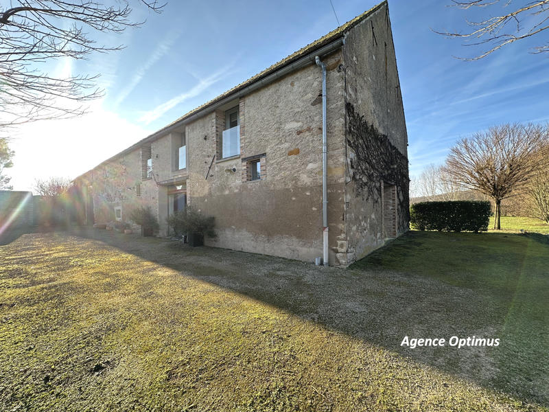 Propriété - 232 m² - 7 pièces