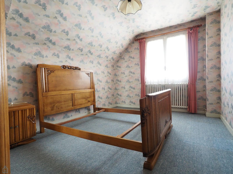 Maison - 171 m² - 7 pièces