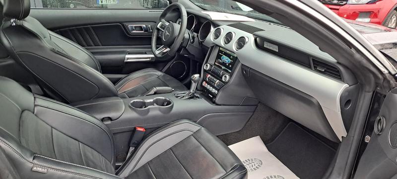 Ford Mustang Fastback V8 5.0 421 Gt a