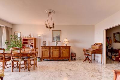 Appartement - 90 m² - 3 pièces