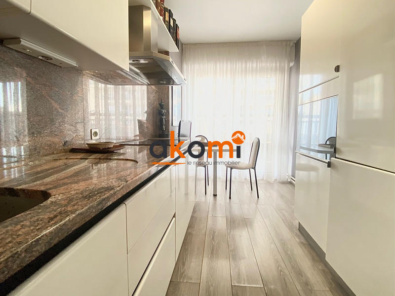 Appartement - 87 m² - 4 pièces