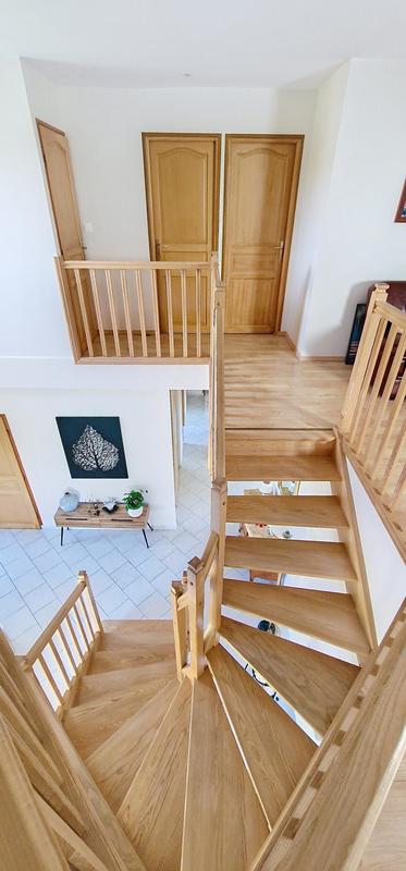 Maison - 270 m² - 7 pièces