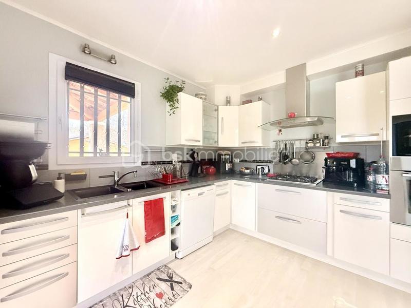 Villa - 100 m² - 5 pièces