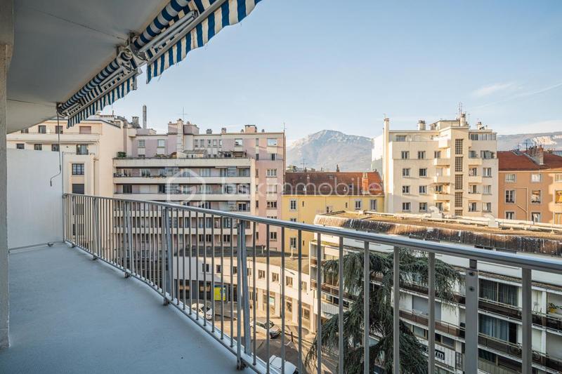 Appartement - 134 m² - 5 pièces