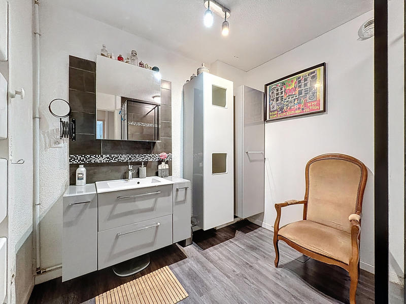 Appartement - 87 m² - 5 pièces