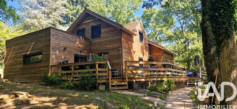 Maison - 185 m² - 8 pièces