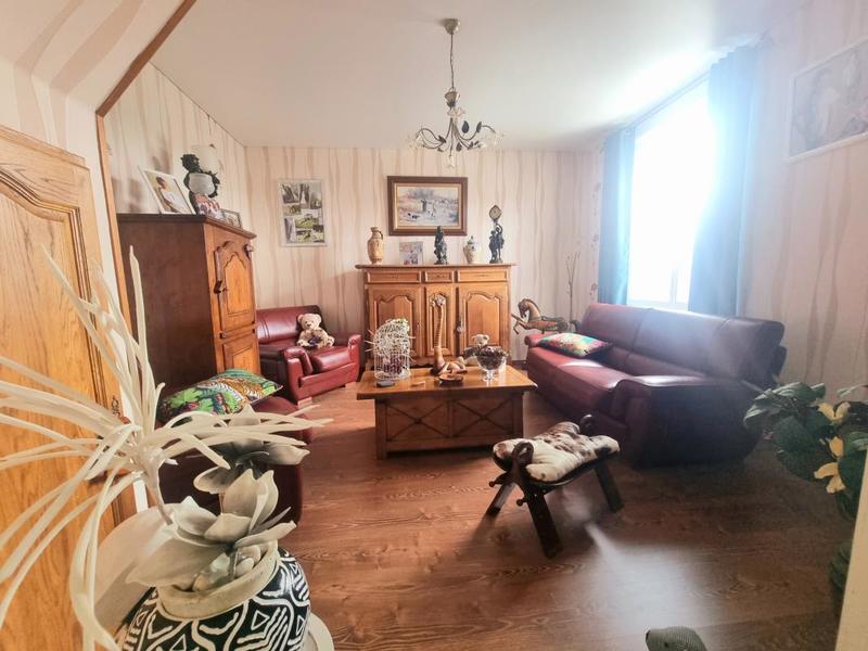 Maison - 121 m² - 5 pièces