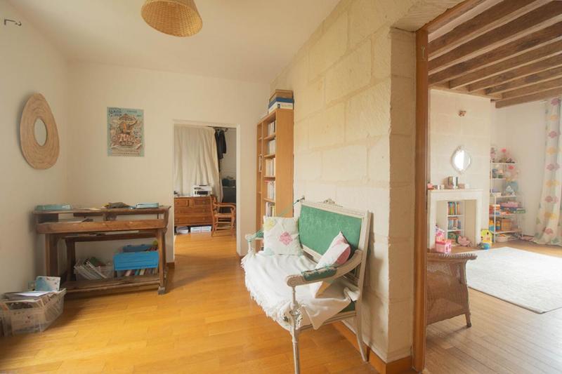 Maison - 235 m² - 10 pièces