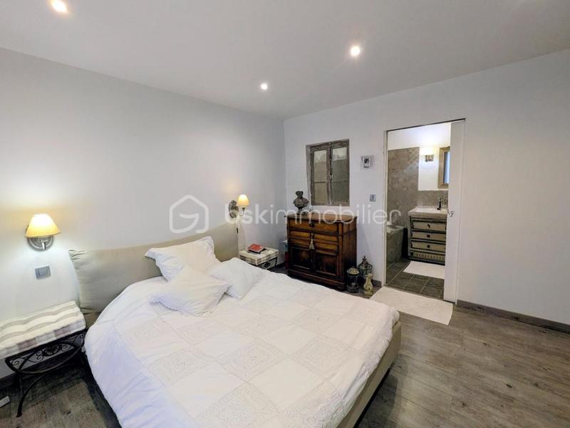 Maison - 120 m² - 8 pièces