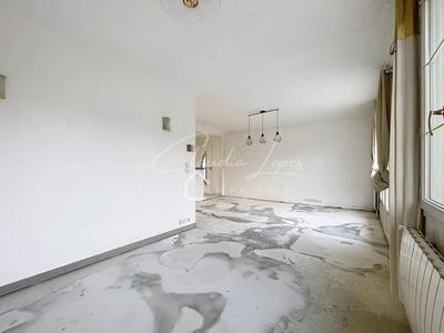 Maison - 65 m² - 6 pièces