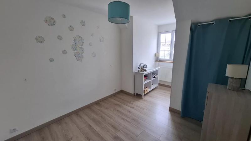 Maison - 167 m² - 6 pièces