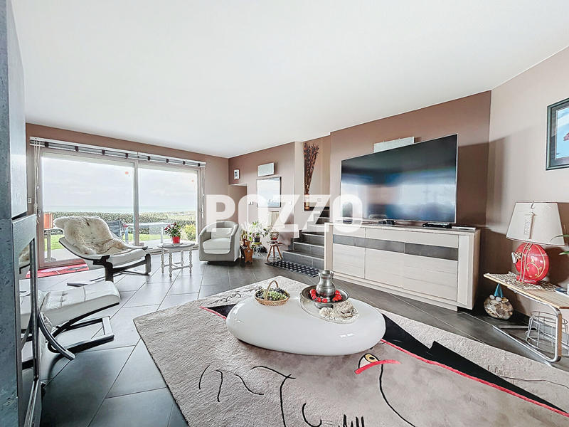 Maison - 292 m² - 10 pièces