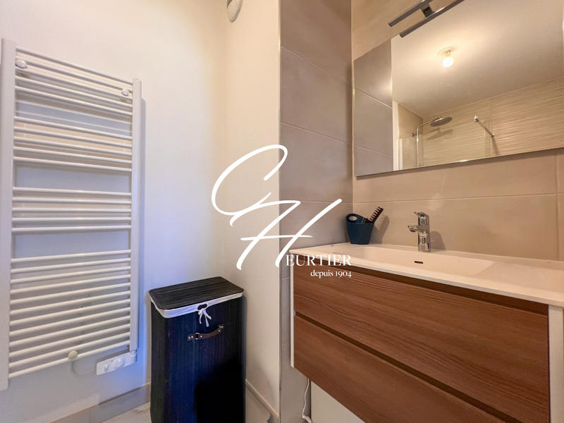 Appartement - 89 m² - 4 pièces