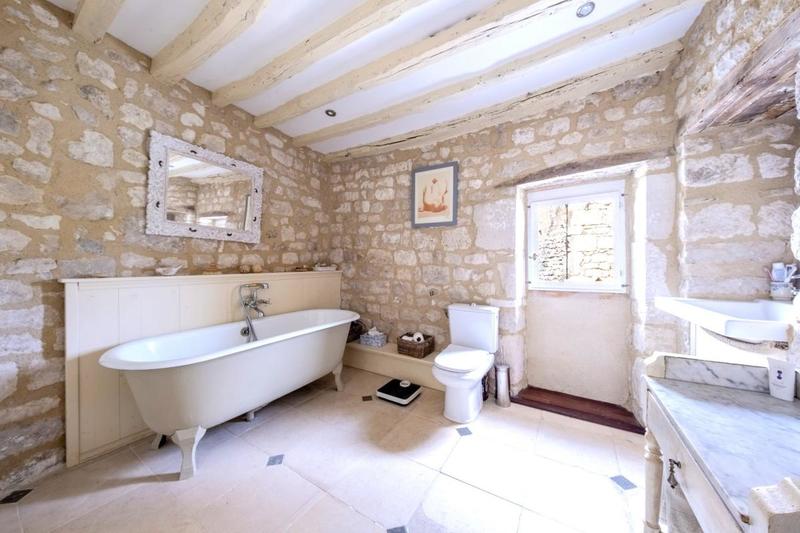 Maison - 144 m² - 6 pièces