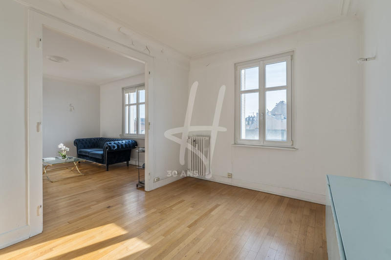 Appartement - 111 m² - 5 pièces