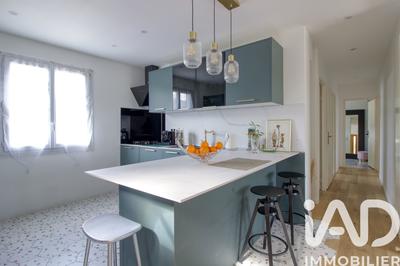 Maison - 106 m² - 8 pièces