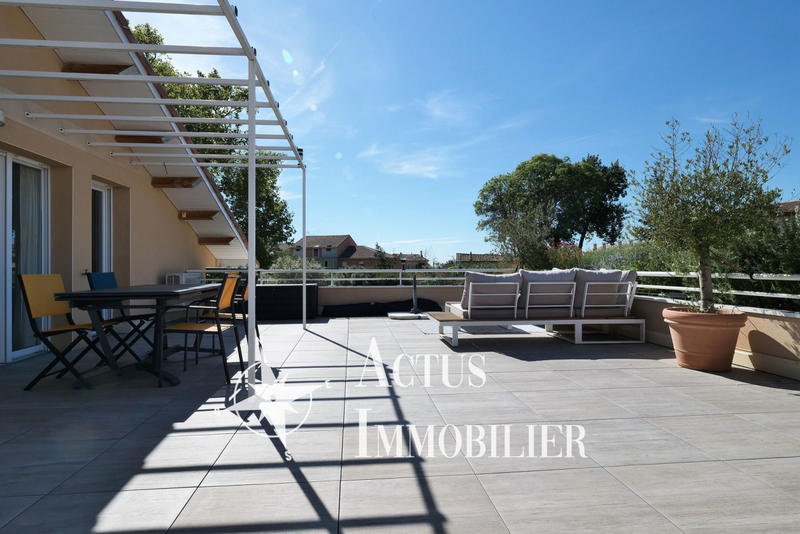 Appartement - 102 m² - 4 pièces