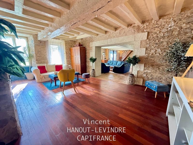 Maison - 259 m² - 12 pièces