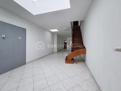 Maison - 84 m² - 4 pièces