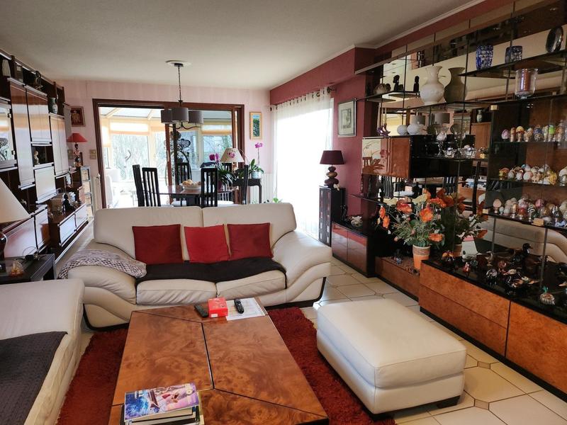 Maison - 300 m² - 5 pièces