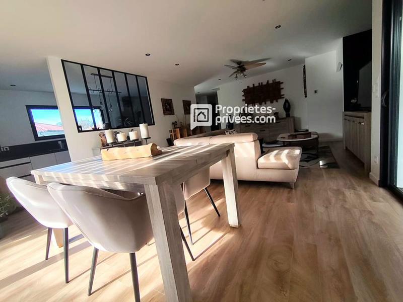 Maison - 103 m² - 4 pièces