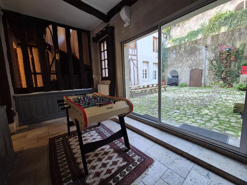 Maison - 330 m² - 11 pièces