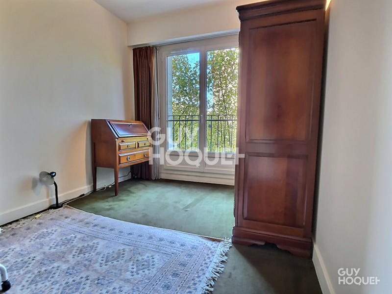 Appartement - 85 m² - 5 pièces