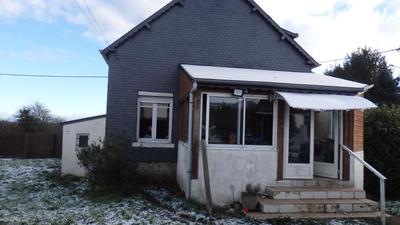 Maison - 96 m² - 5 pièces