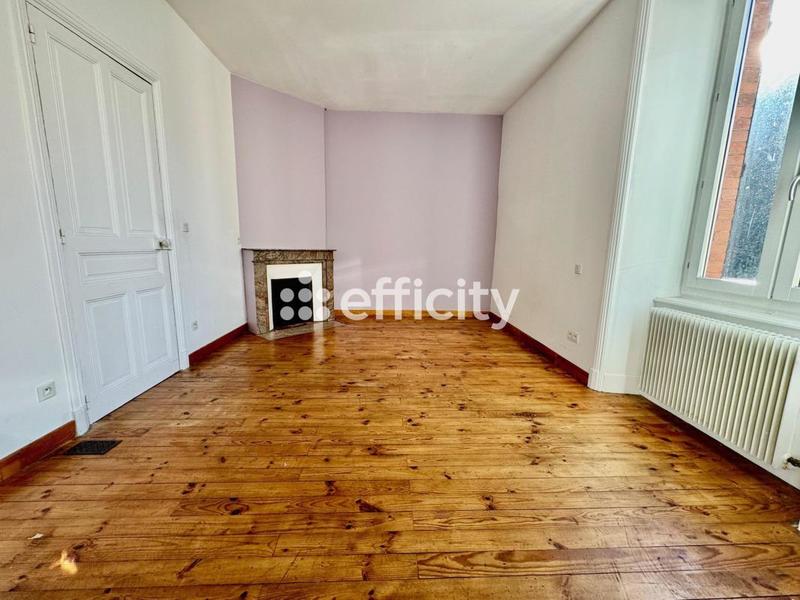 Maison - 240 m² - 10 pièces