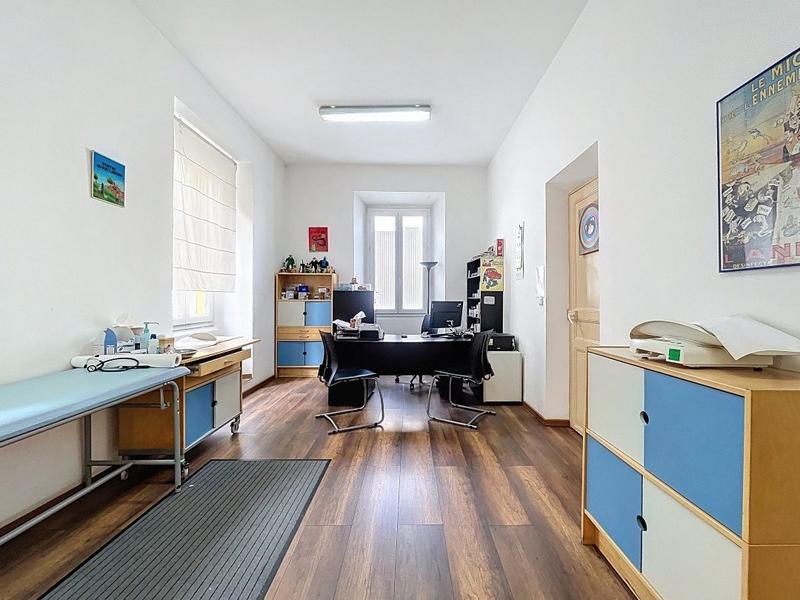 Local d'activités - 91 m²