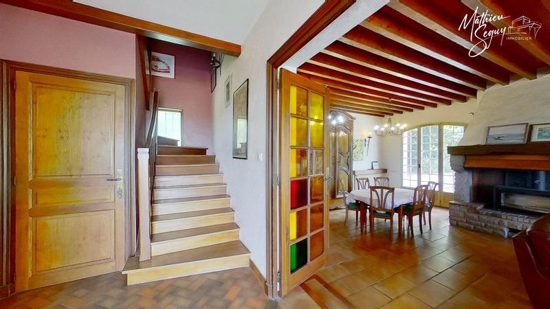 Maison - 195 m² - 6 pièces