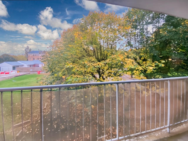 Appartement - 102 m² - 5 pièces