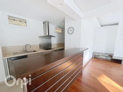 Appartement - 76 m² - 3 pièces