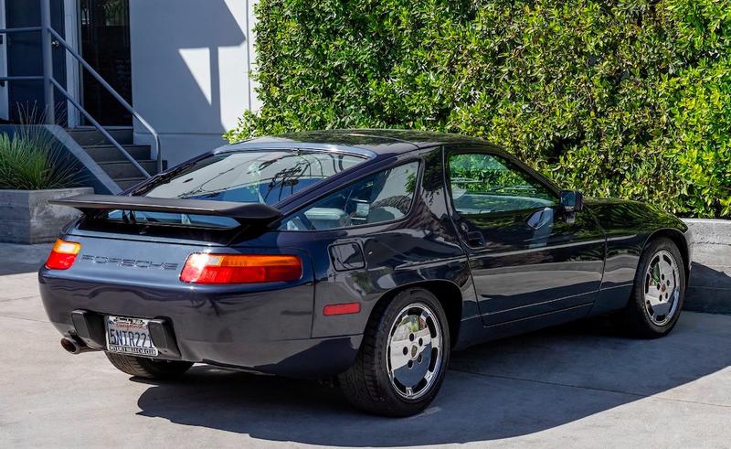 Porsche 928 S4