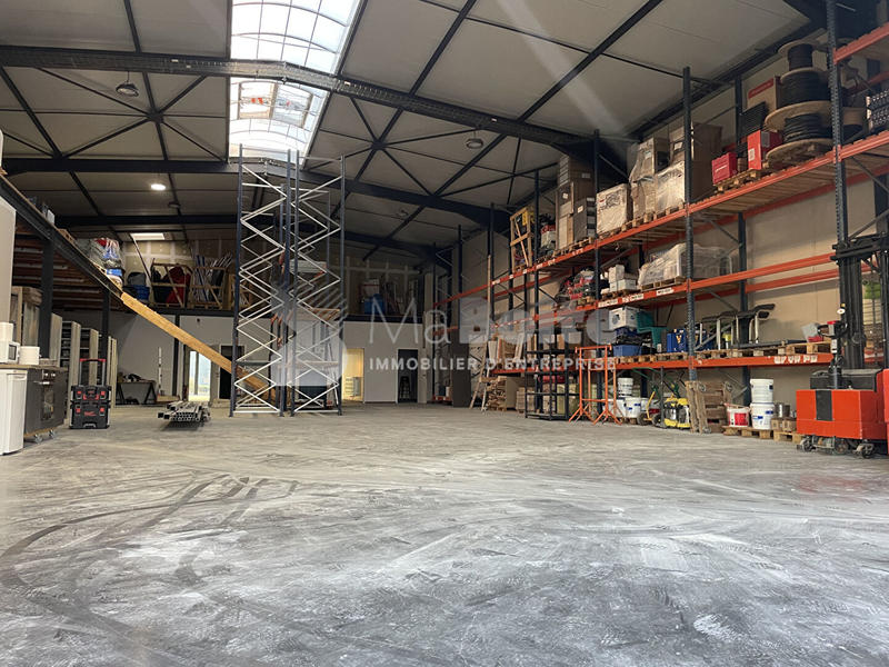 Local d'activités - 824 m² - 6 pièces