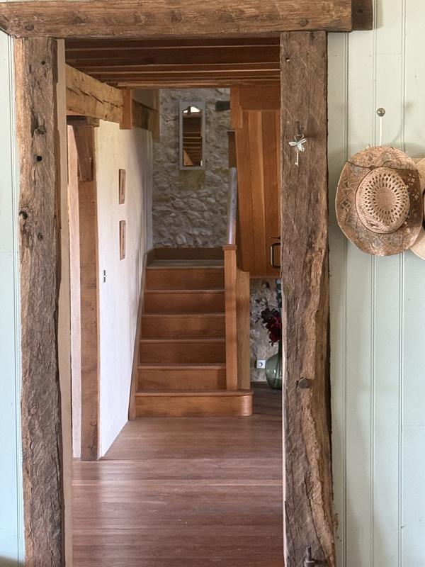 Maison ancienne - 370 m² - 8 pièces