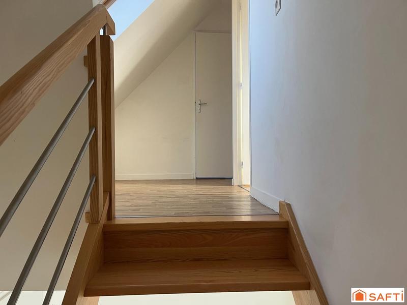 Maison - 93 m² - 5 pièces