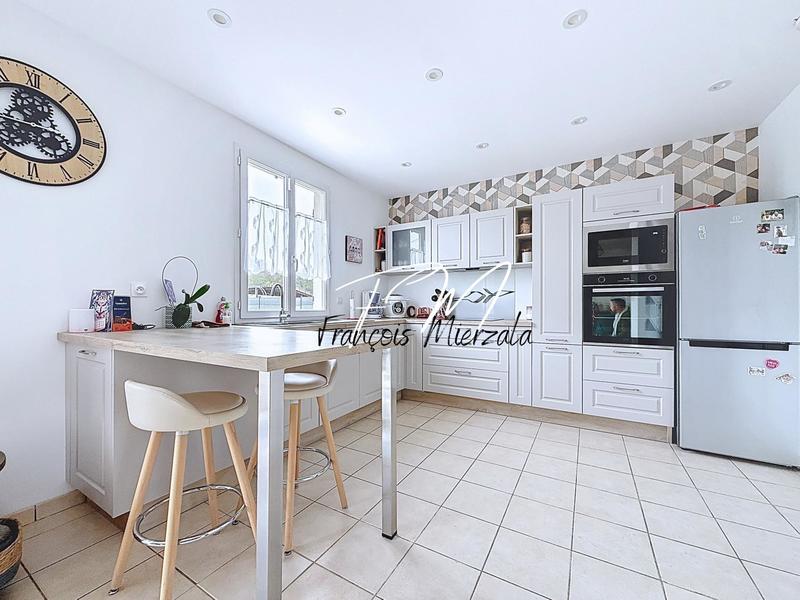 Maison - 105 m² - 5 pièces