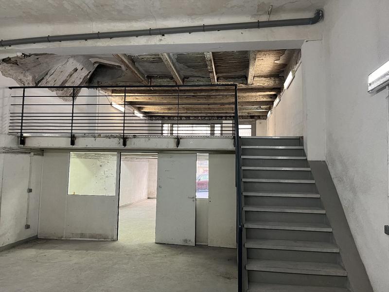 Atelier d'activités - 215 m²