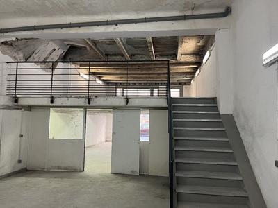 Atelier d'activités - 215 m²