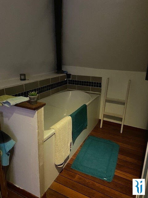 Maison - 123 m² - 4 pièces